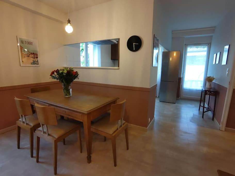 Grand Appartement Avec Jardin Bretenoux Екстериор снимка